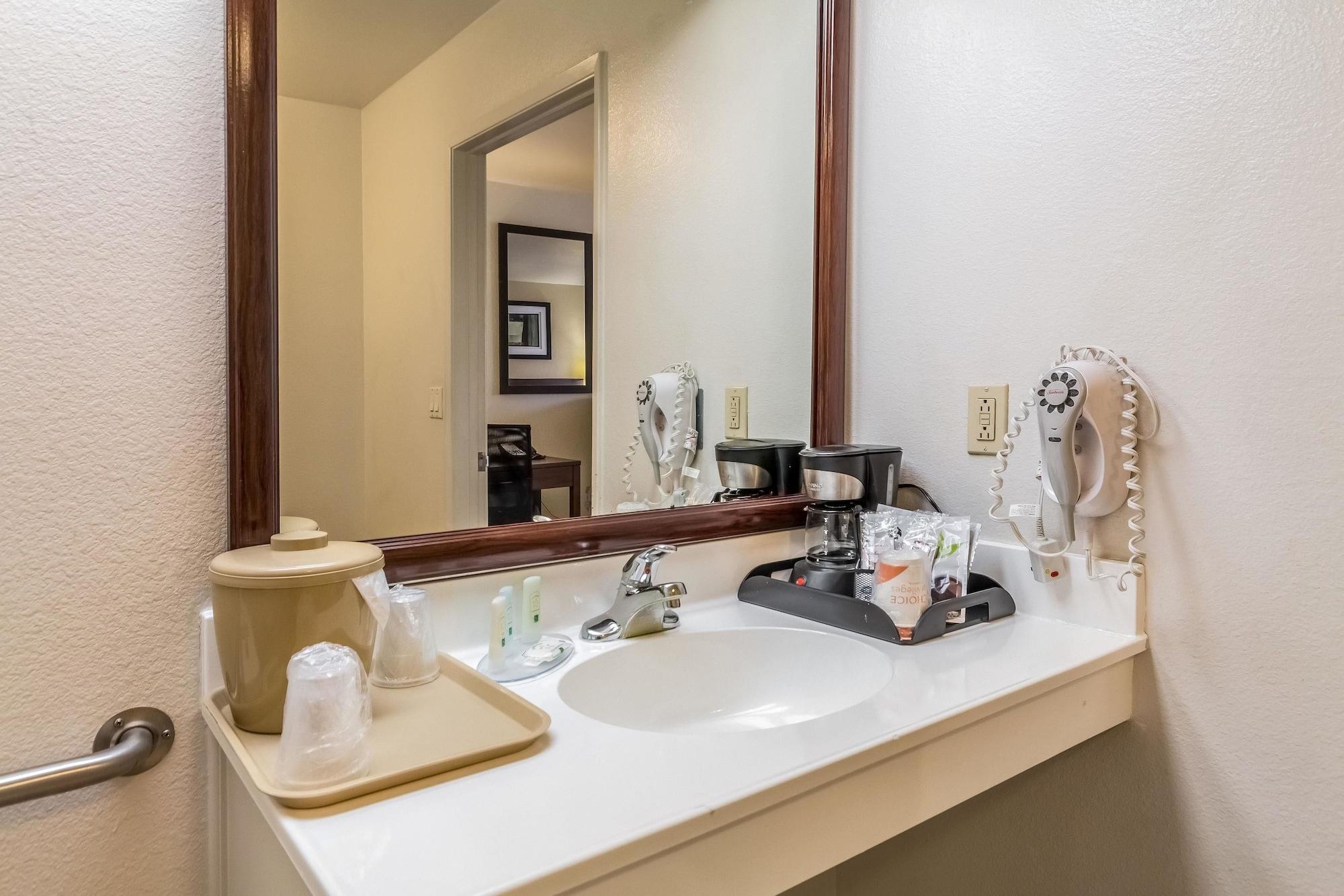 Quality Inn Fresno Near University Exteriör bild