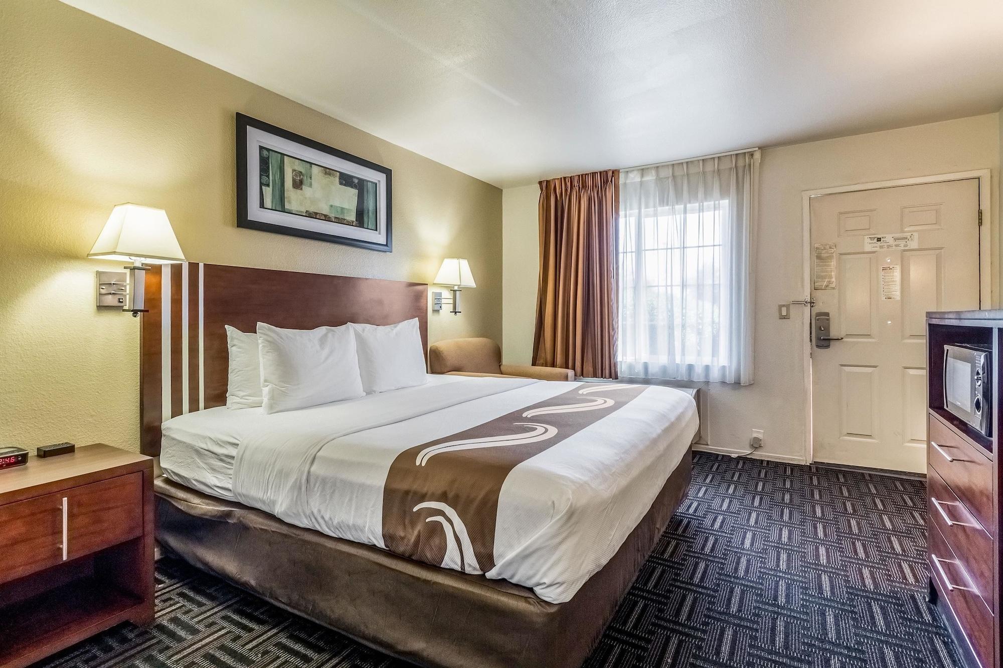 Quality Inn Fresno Near University Exteriör bild