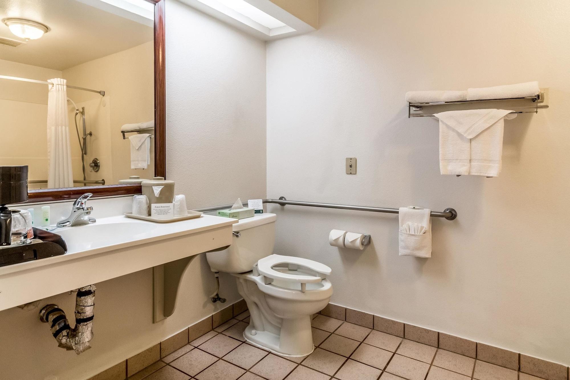 Quality Inn Fresno Near University Exteriör bild