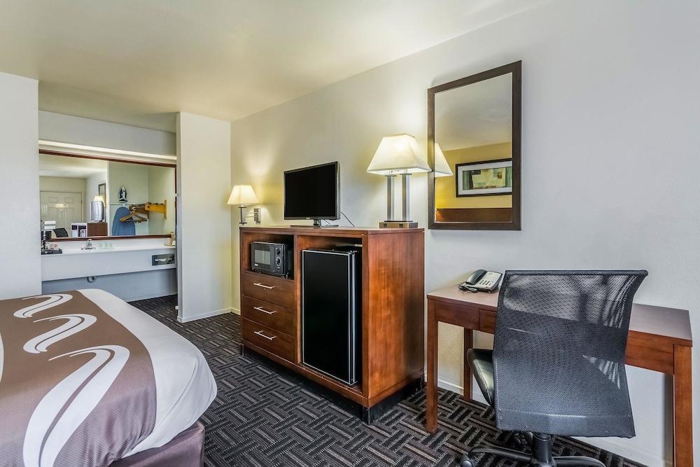 Quality Inn Fresno Near University Exteriör bild