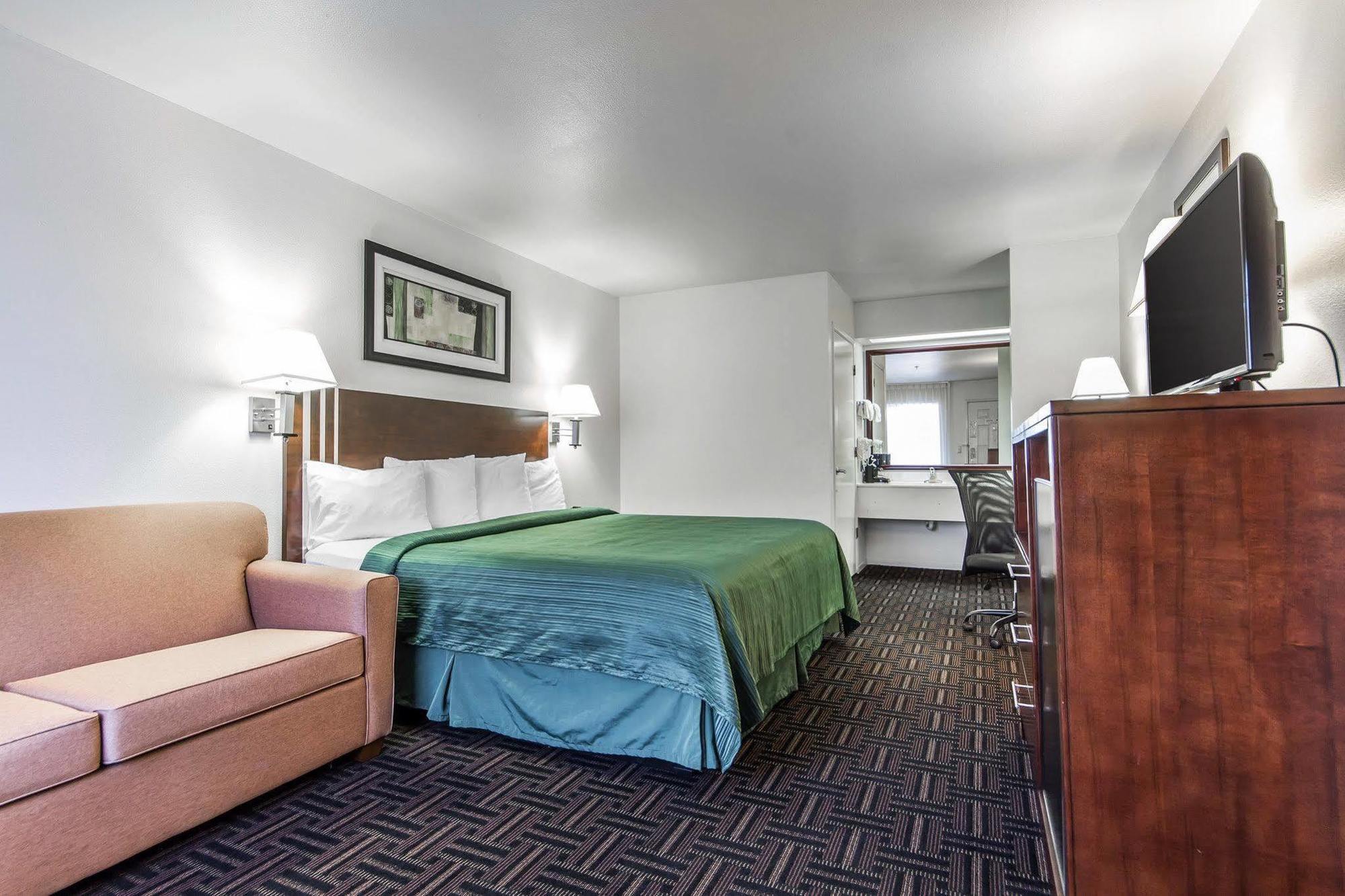 Quality Inn Fresno Near University Exteriör bild