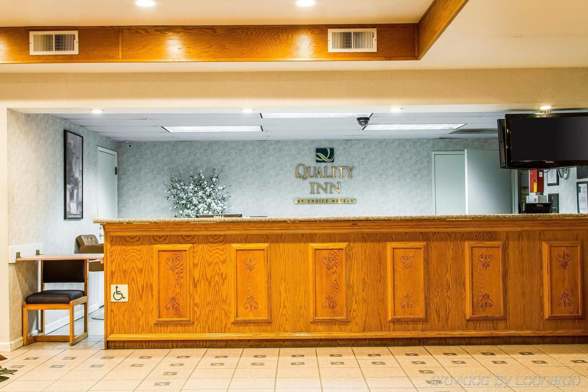 Quality Inn Fresno Near University Exteriör bild